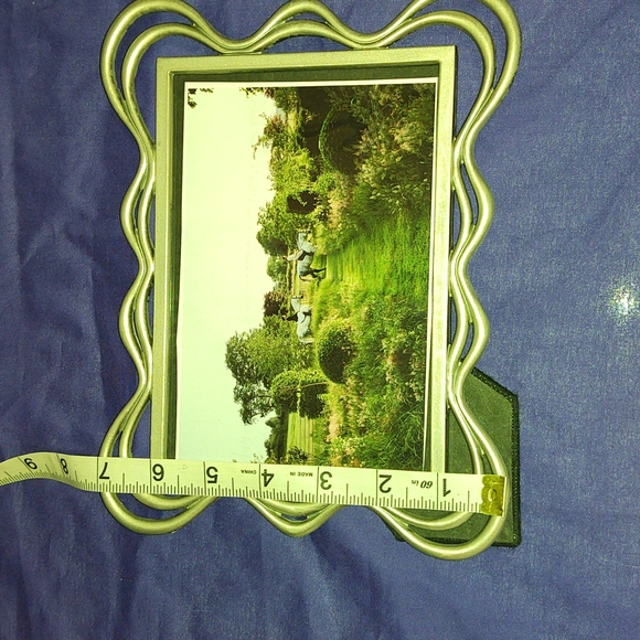 Umbra Brand Brushed Nickel Picture Frame NWOT - Picture 9 of 11